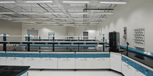 Workbenches & stations